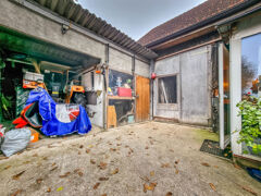 Hofbereich mit Garage 