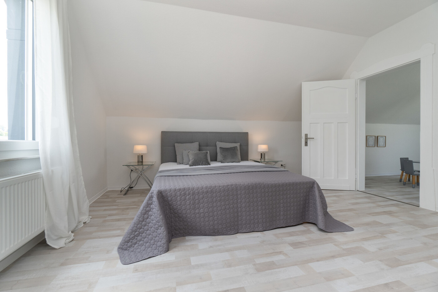 12 Schlafzimmer