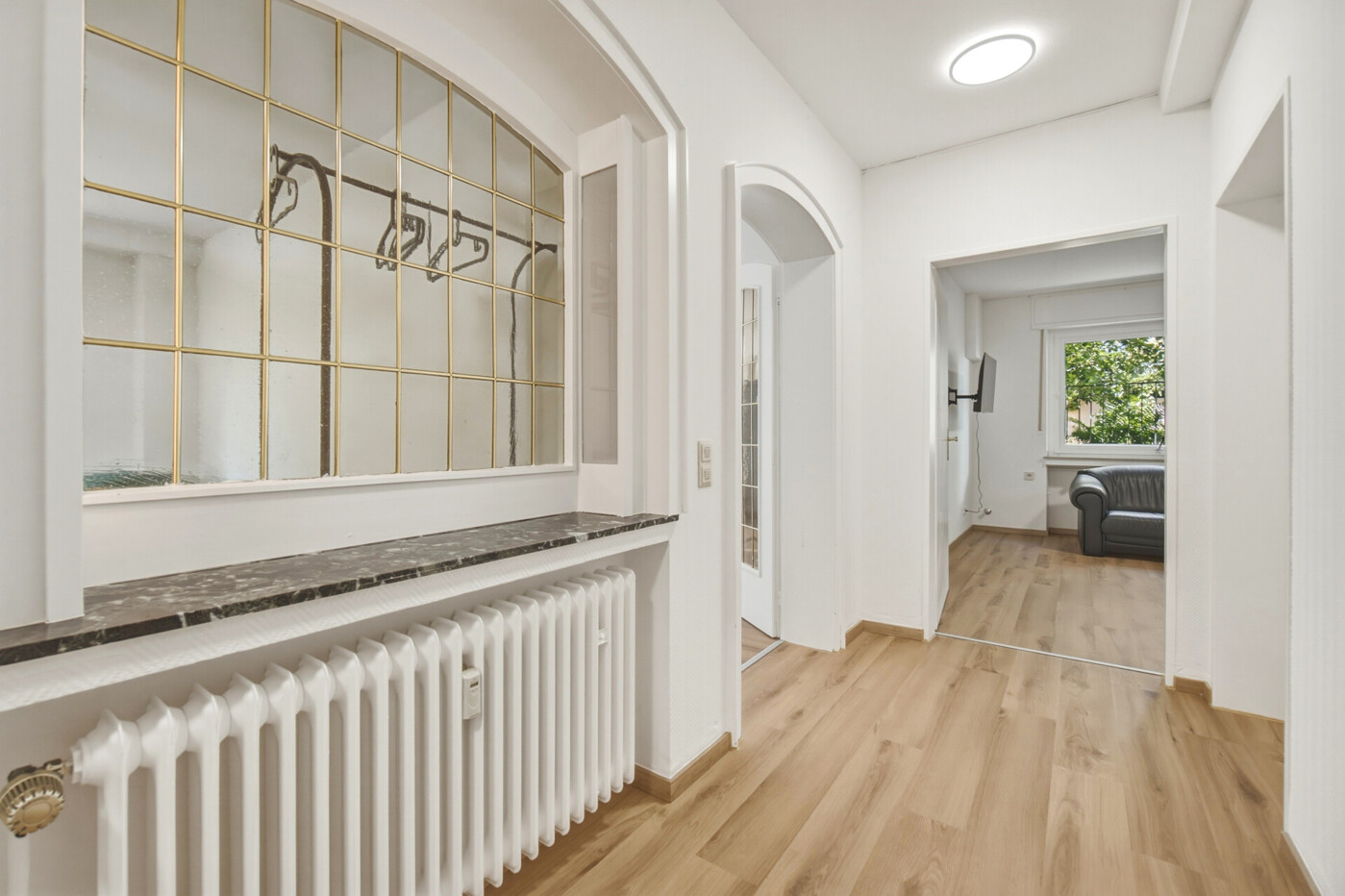 Souterrain Wohnung