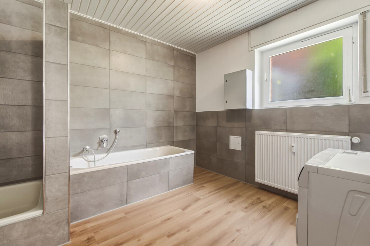 Souterrain Wohnung