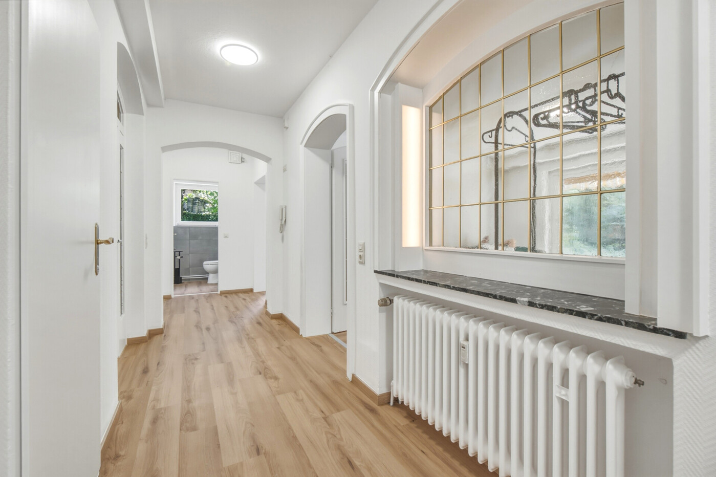Souterrain Wohnung