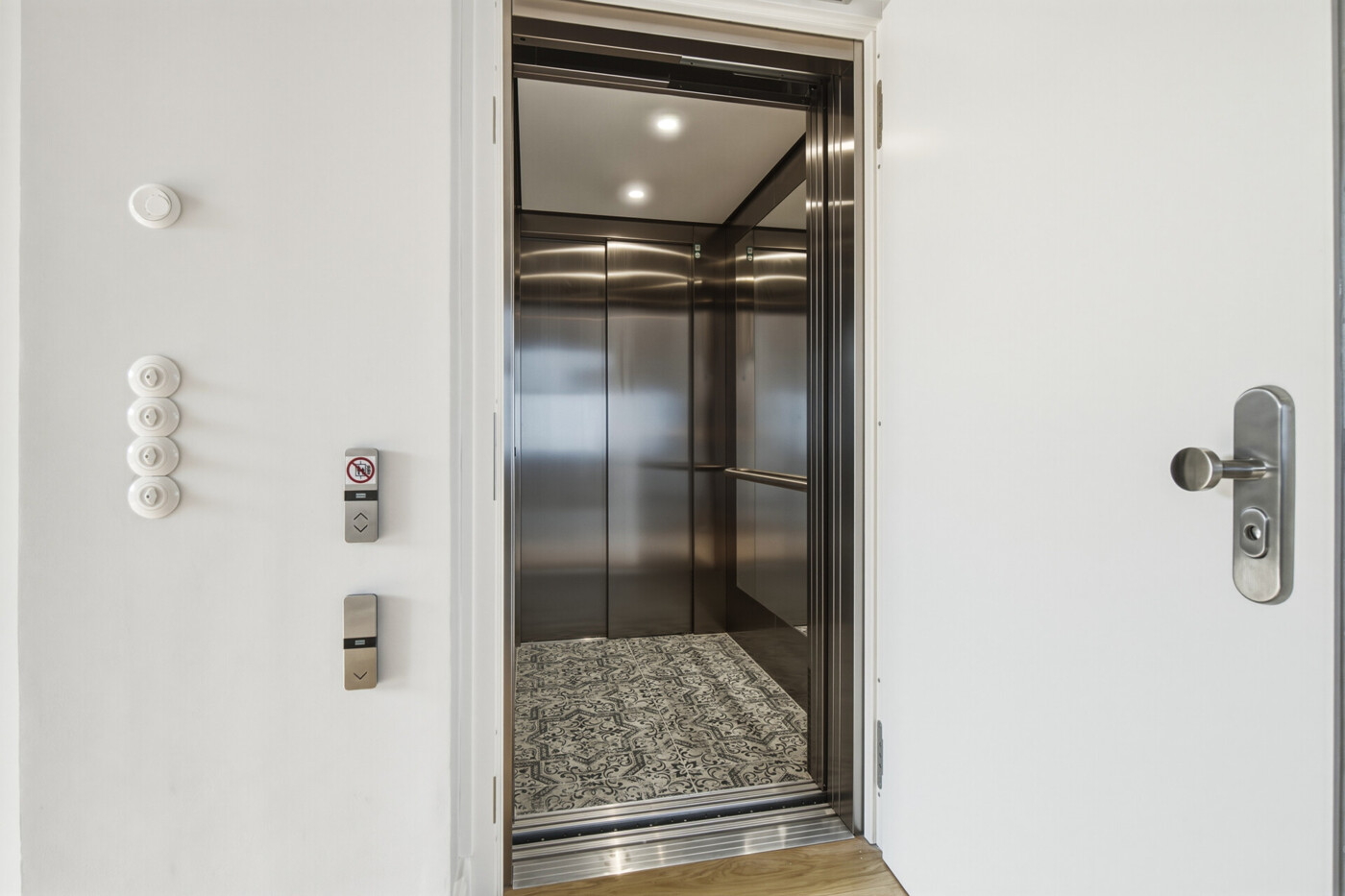 Lift In