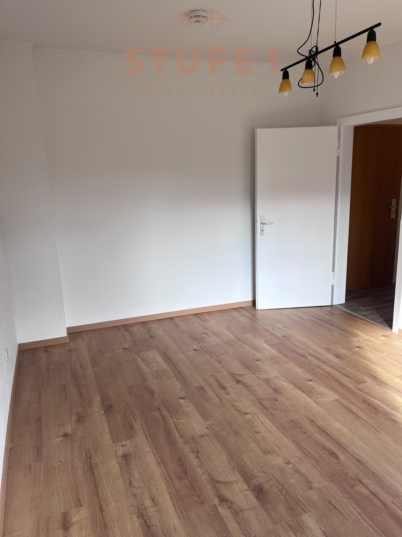 Schlafzimmer Blick Richtung Flur