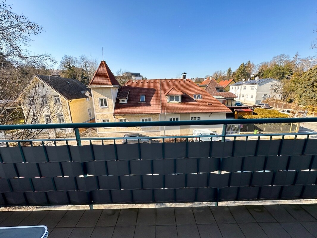 Neuer Preis! Bahnhofsnähe trifft Ruhelage – 3-Zimmer-Wohnung mit Balkon, Lift & Tiefgarage