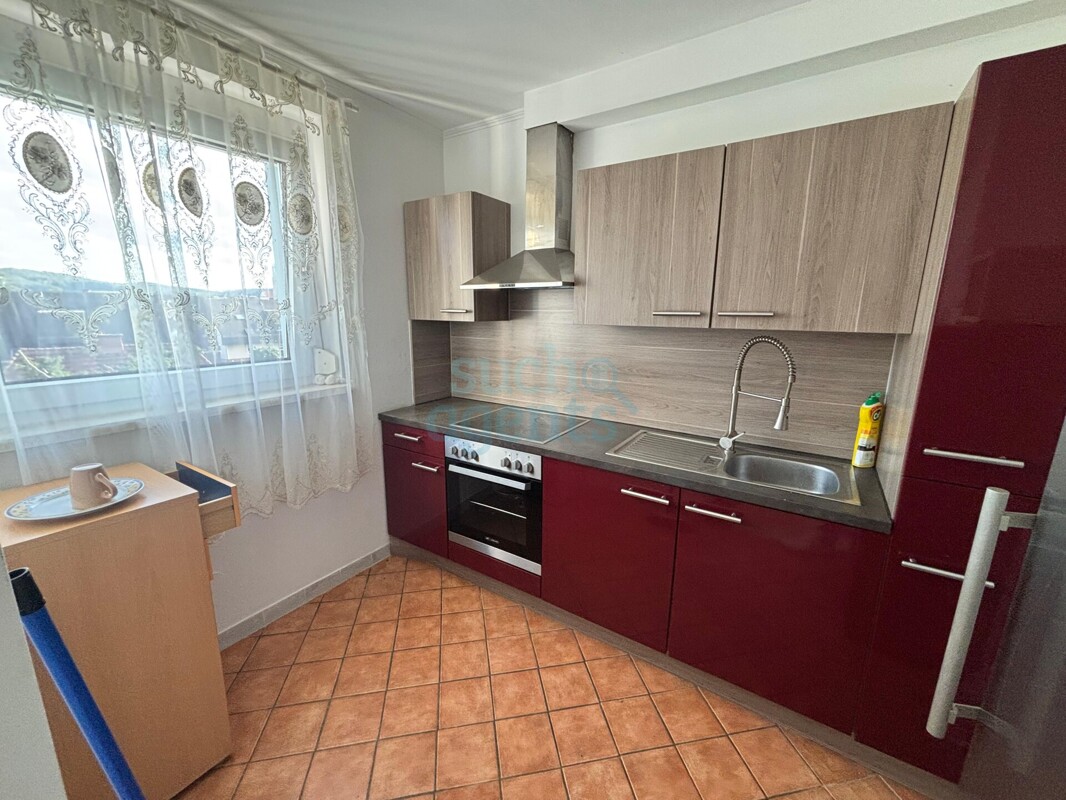 Neuer Preis! Sonniger Wintergarten, 3 Zimmer & 2 Stellplätze – Eigentum in Feldbach