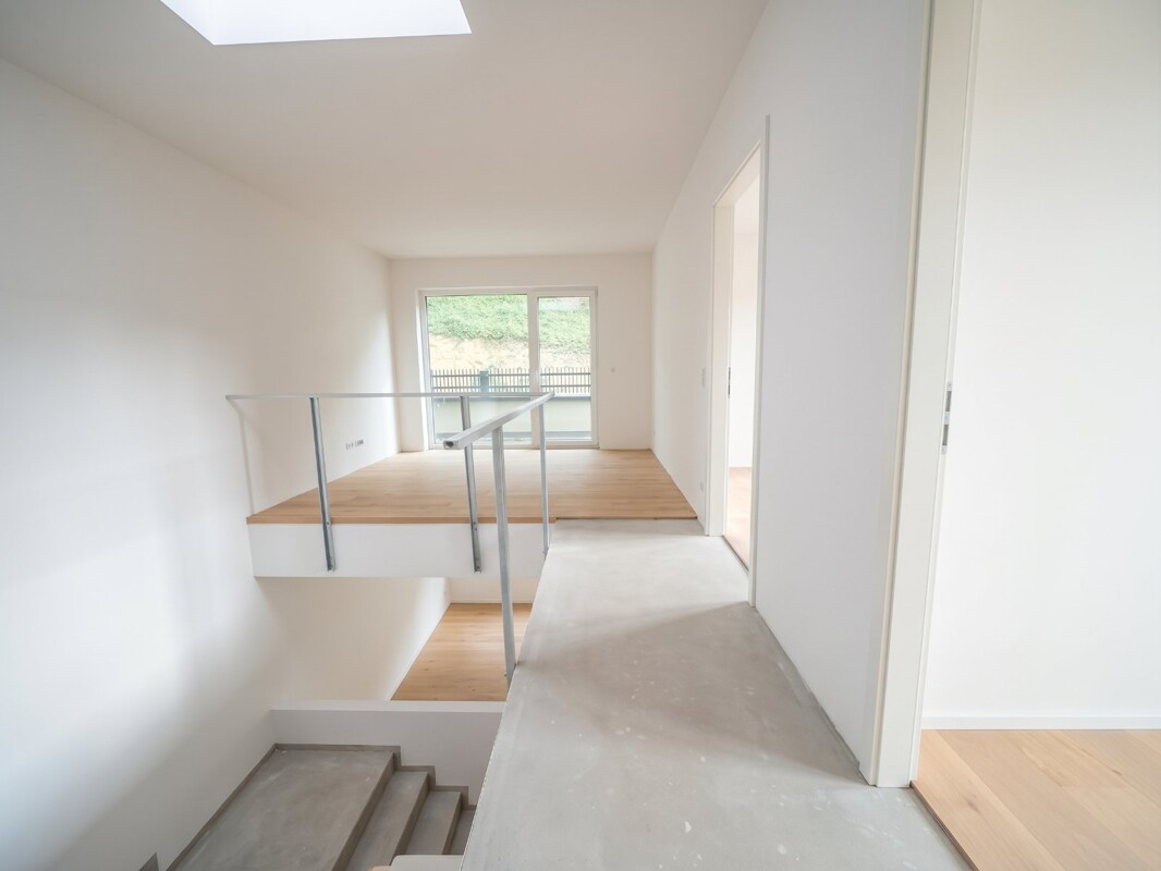 Garage & 2 Stellplätze, Keller - Schlüsselfertig - Erstbezug mit Garten und vieles mehr...