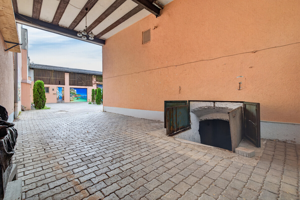 Zugang Innenhof