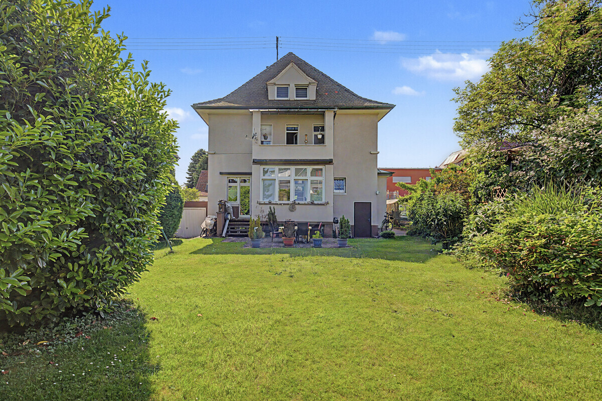 großer Garten
