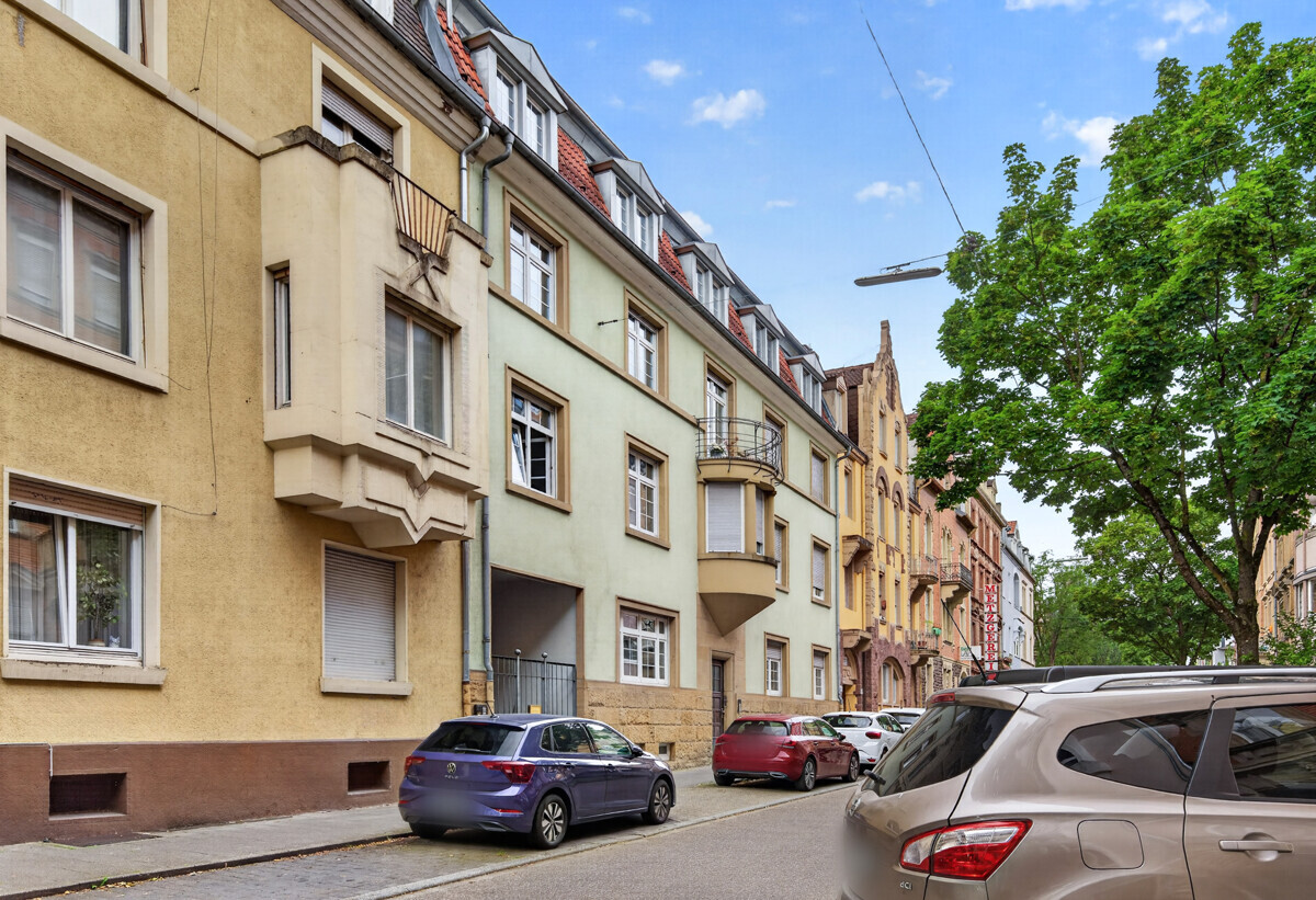 Straßenansicht