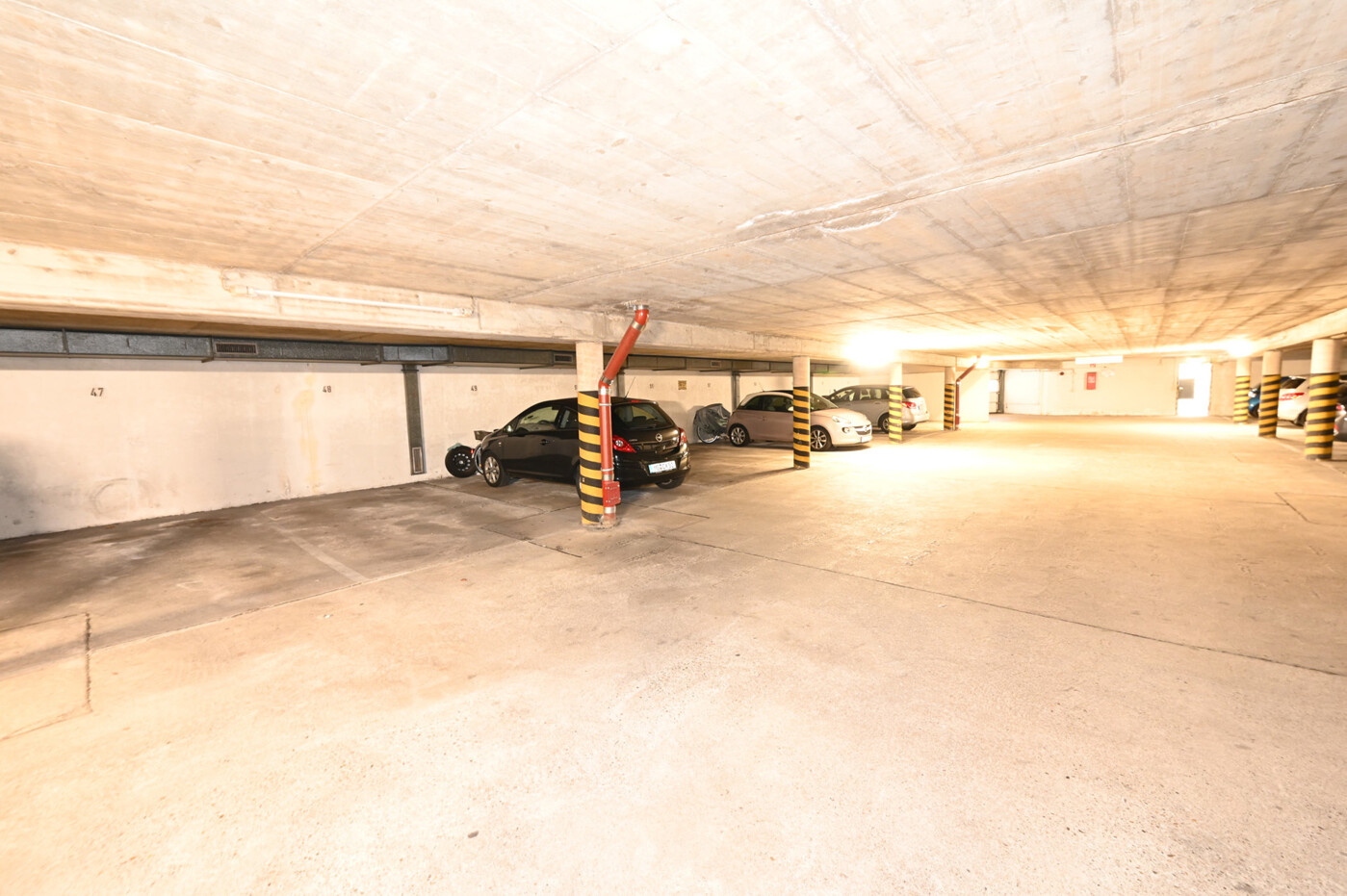 Tiefgaragenstellplatz