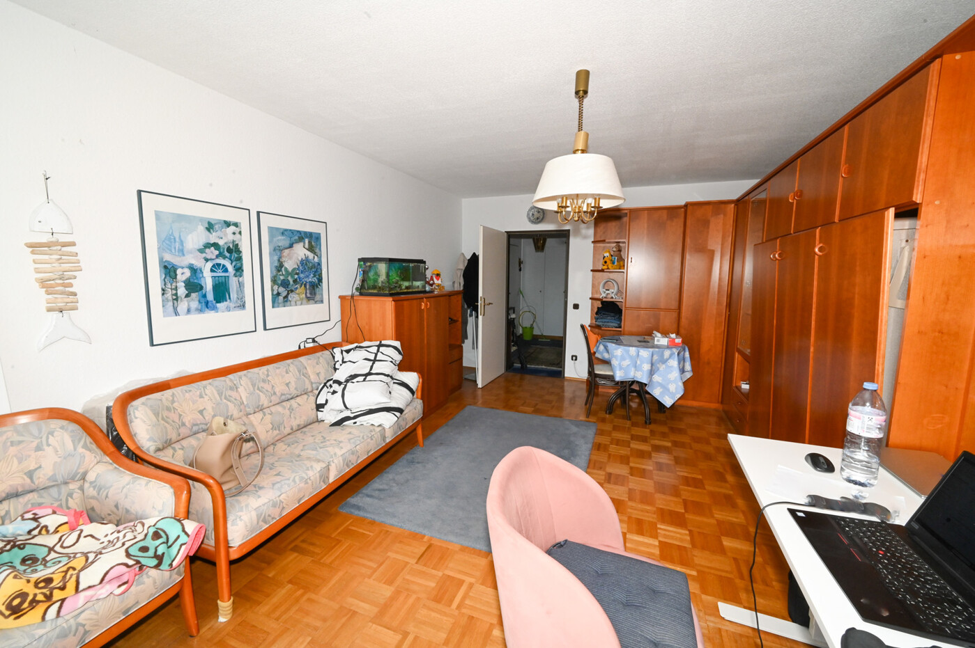 Wohn-/Schlafzimmer