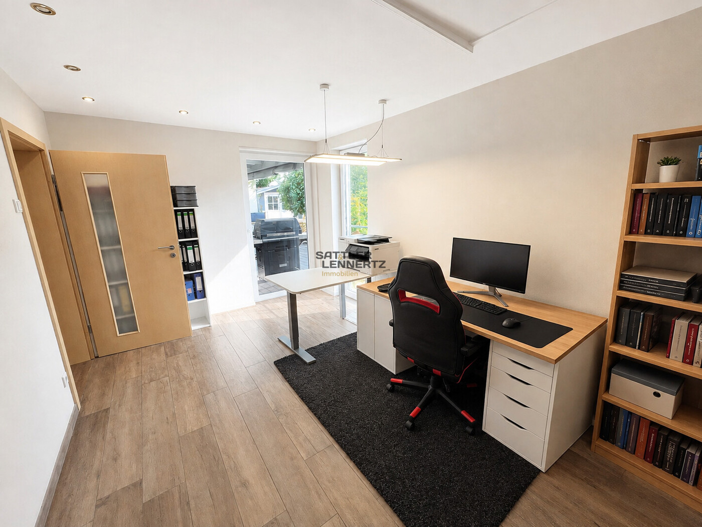 Büro / Gast
