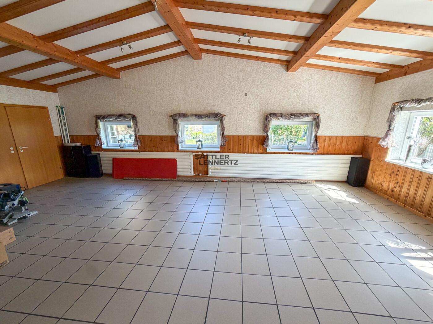 Mehrzweckhalle
