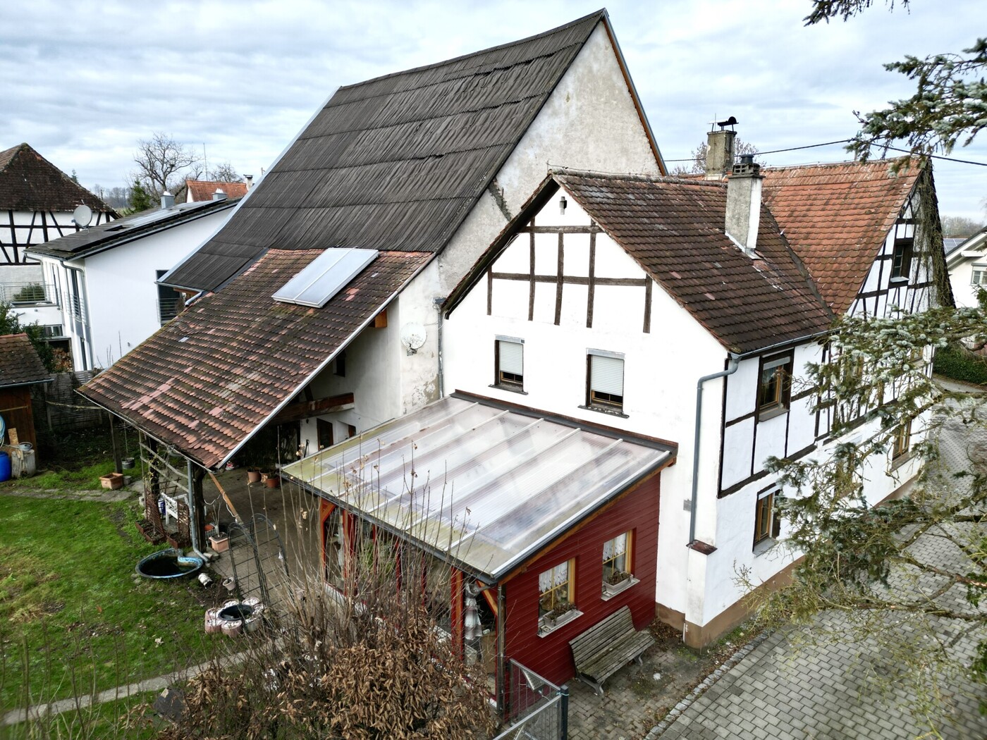 Wohnhaus und Scheune