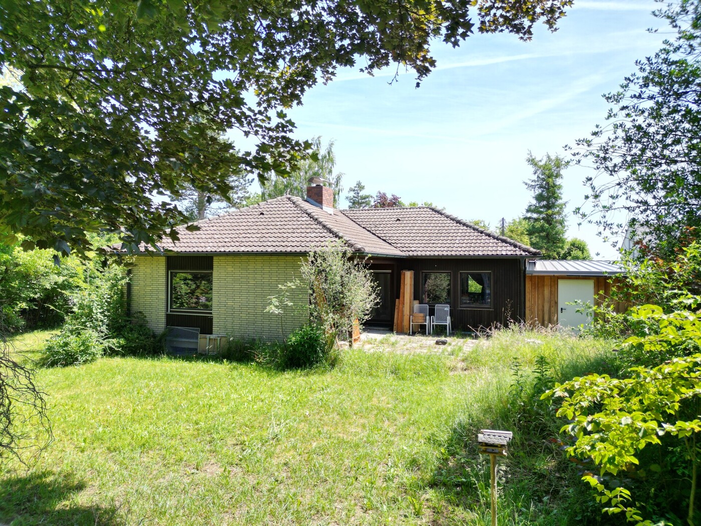 Garten mit Terrasse