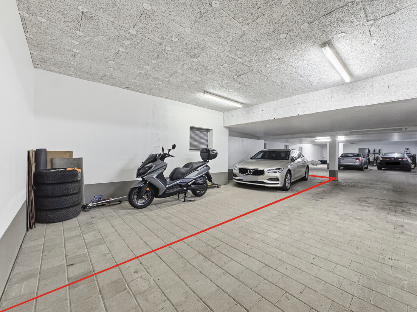 Garagenstellplatz (hintereinander)