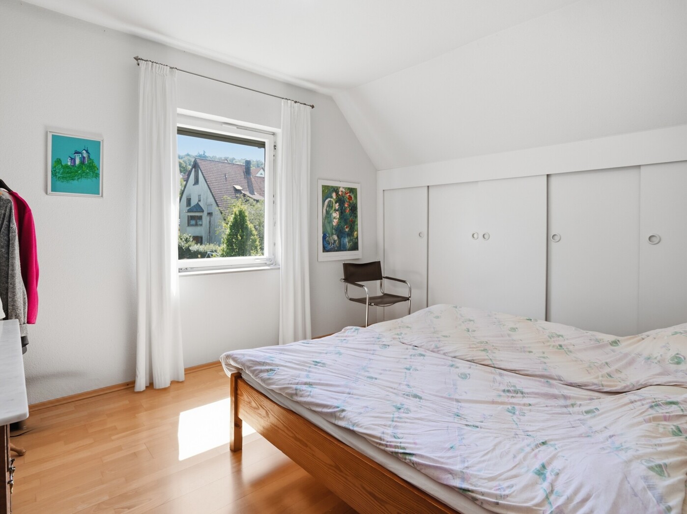 Schlafzimmer 1