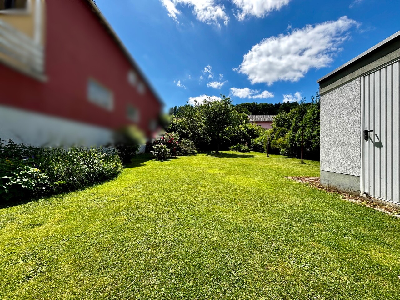 Grundstück