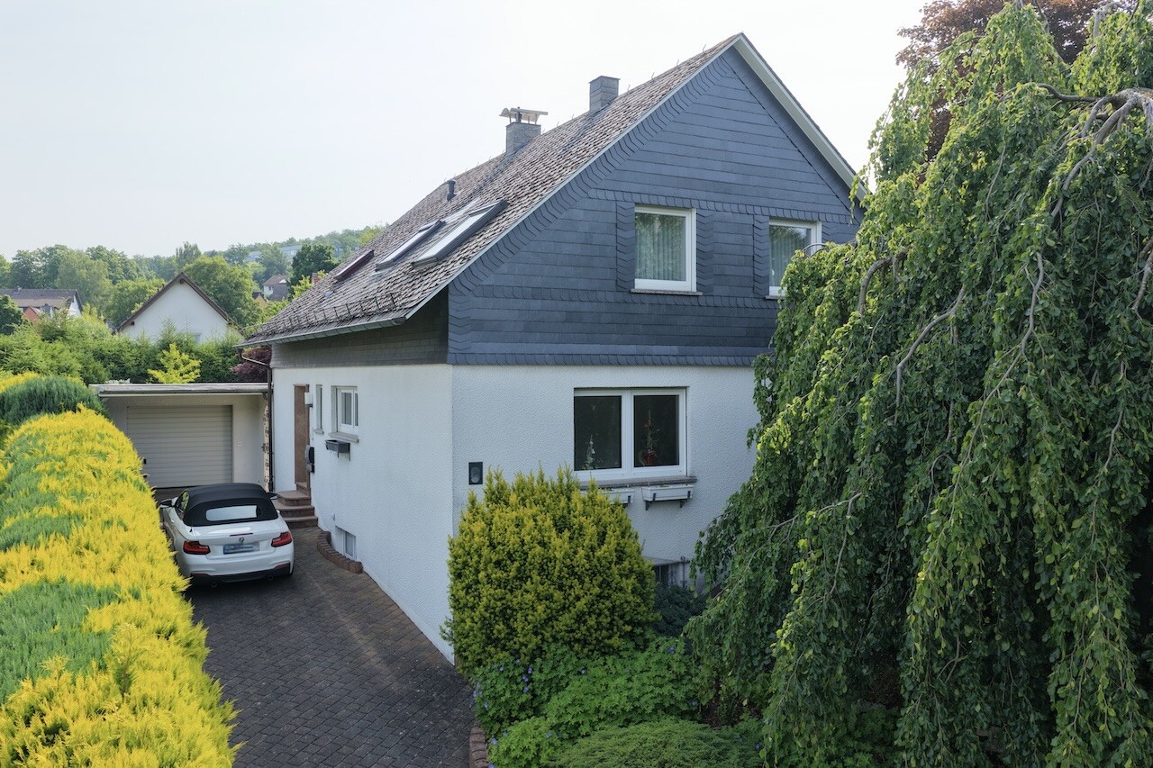 Frontansicht/Einfahrt