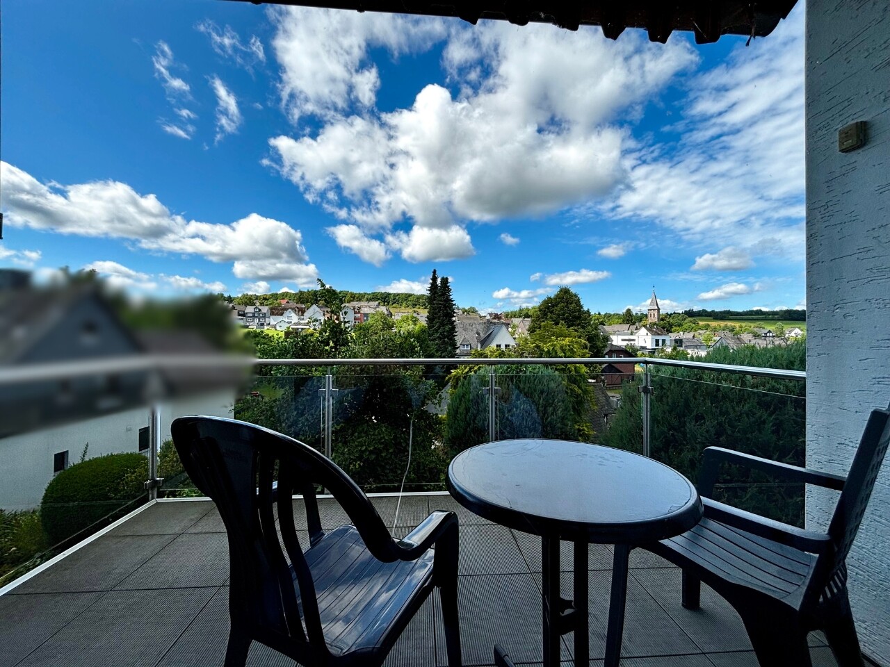 Balkon EG