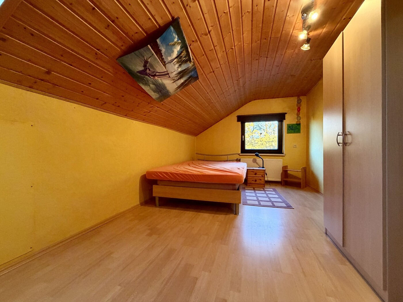 Schlafzimmer DG
