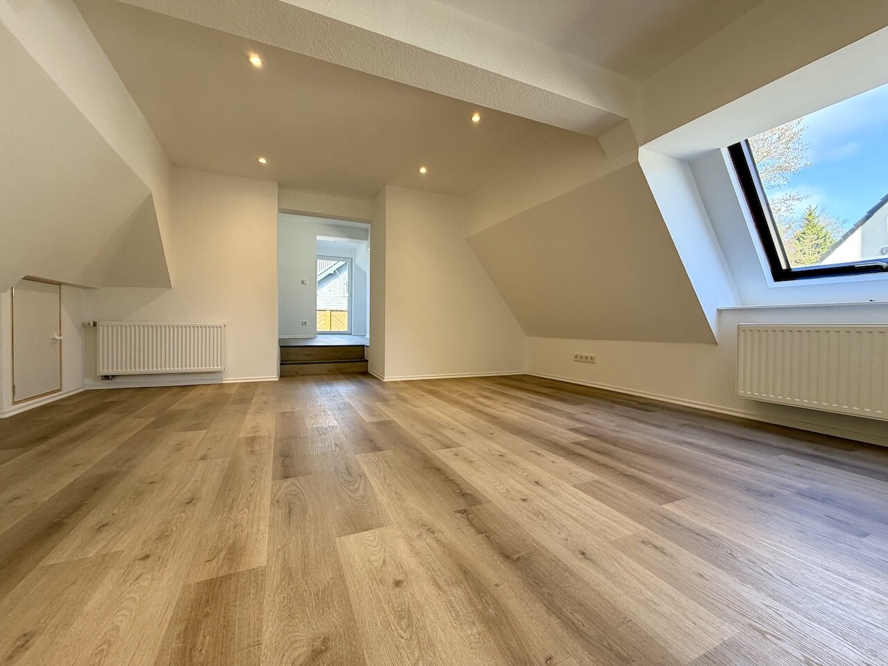Zimmer mit Zugang zur Terrasse DG