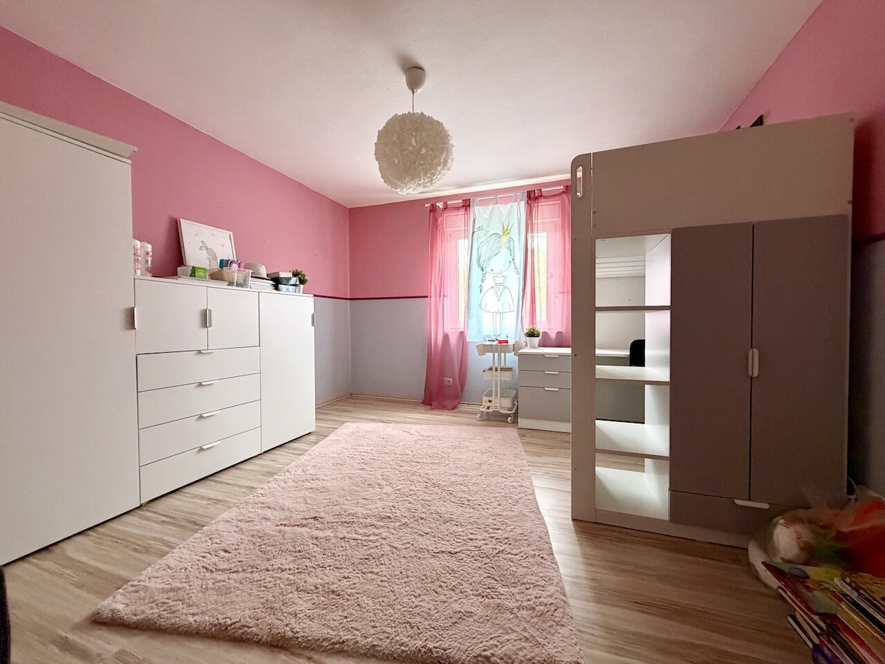 Kinderzimmer 2 OG