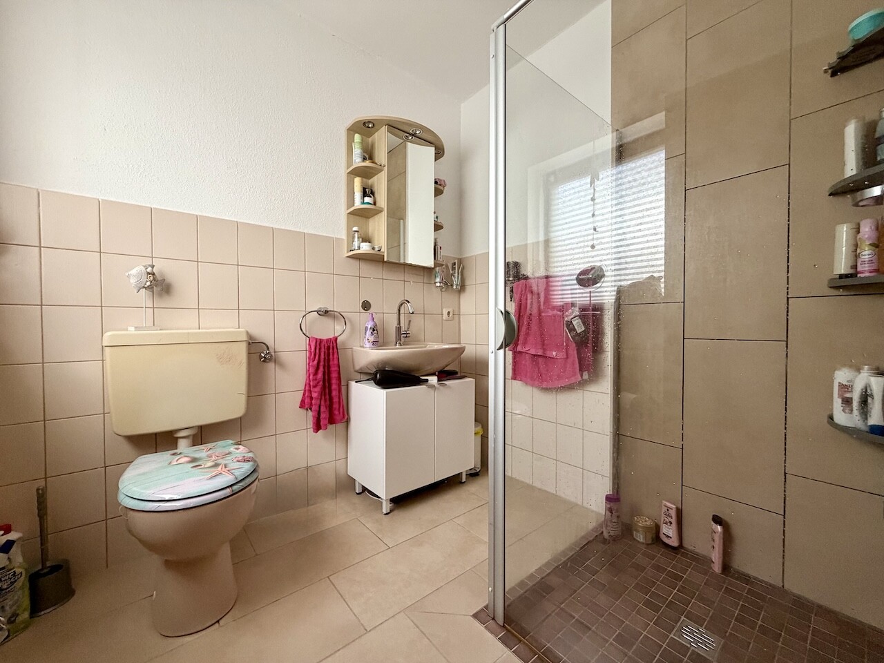 Badezimmer EG