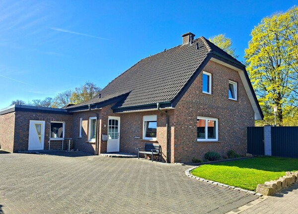Vorderansicht Haus