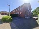 Haus + Zufahrt Garten