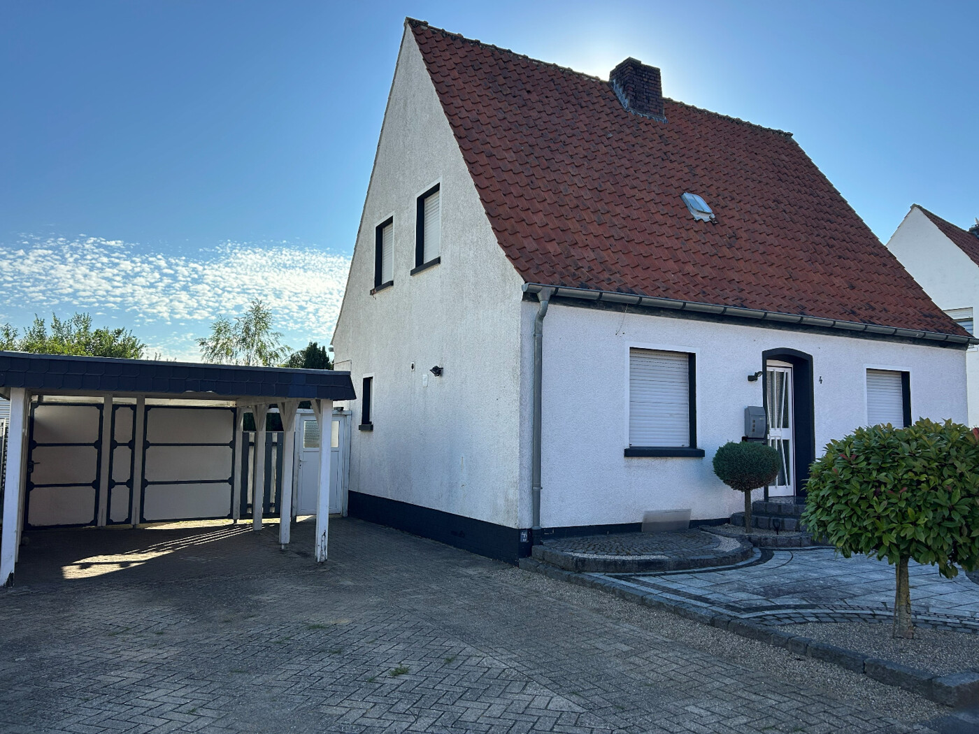 Haus + Carport