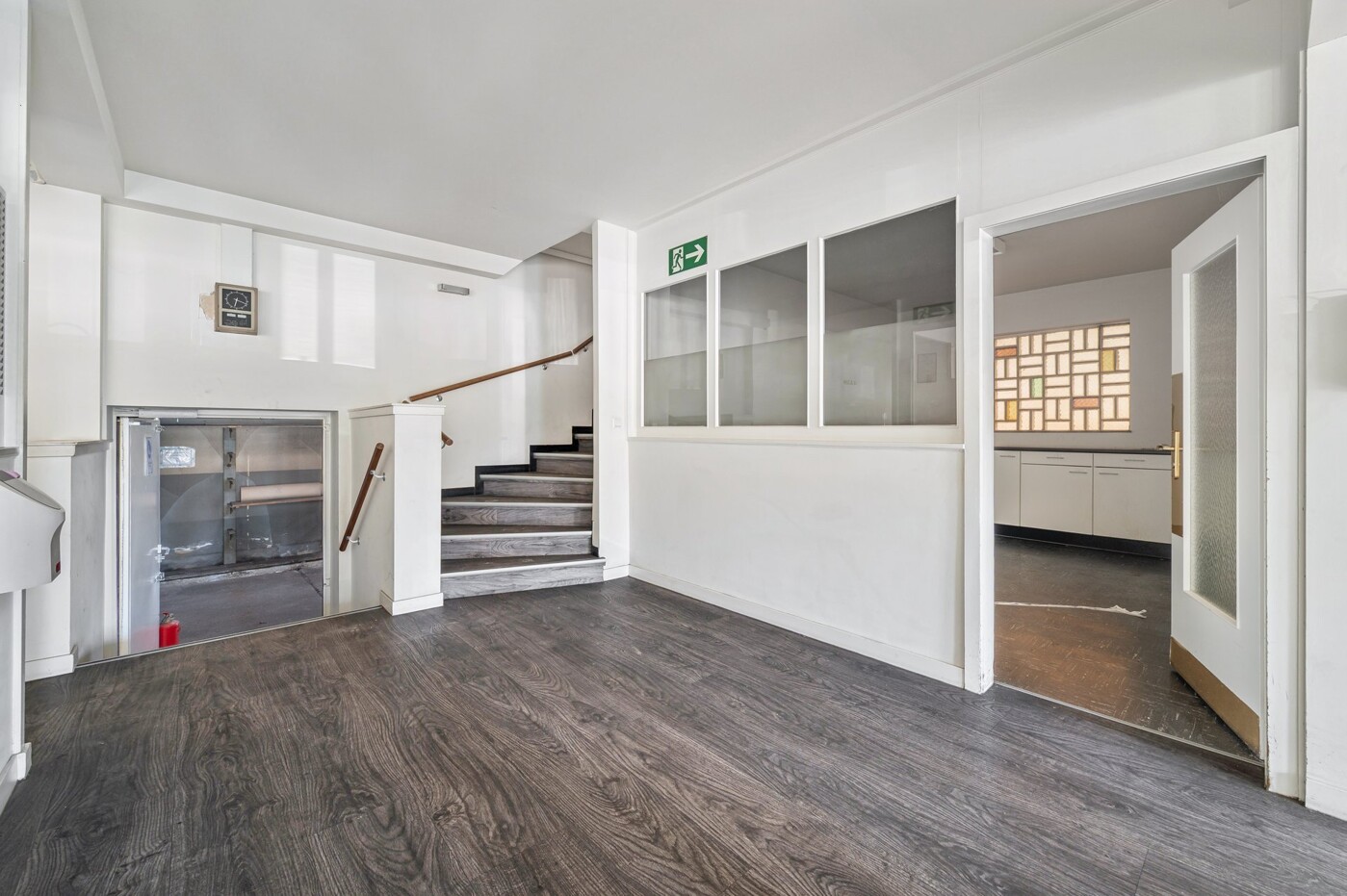 Büro EG