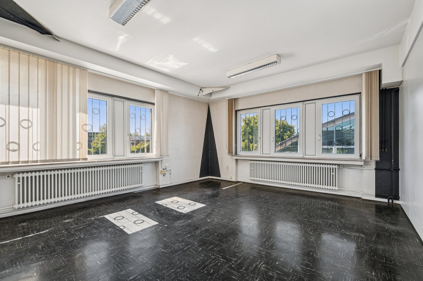 Büro 1OG