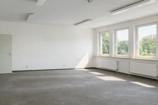 JÜLICHER STRASSE AACHEN_Bürofläche mit Blick ins Grüne_1