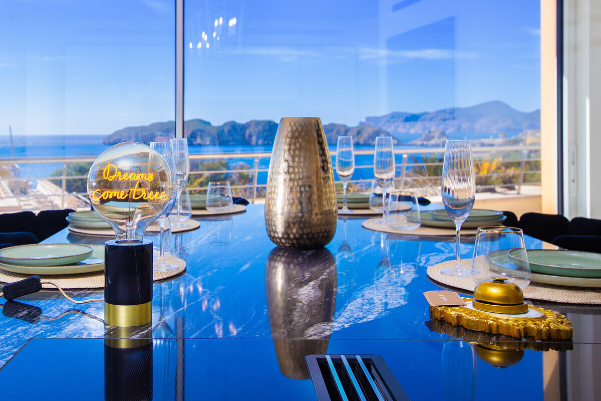Renoviertes Penthouse mit Meerblick und privatem Rooftop Pool in Nova Santa Ponsa