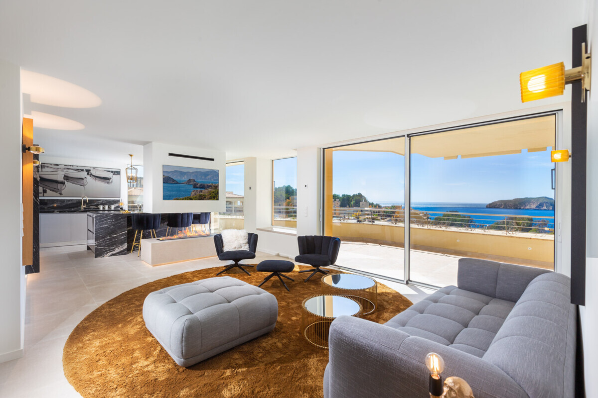 Renoviertes Penthouse mit Meerblick und privatem Rooftop Pool in Nova Santa Ponsa