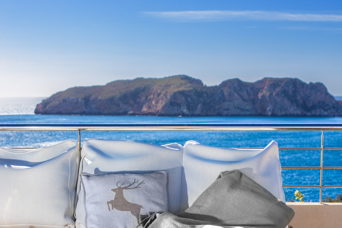 Renoviertes Penthouse mit Meerblick und privatem Rooftop Pool in Nova Santa Ponsa
