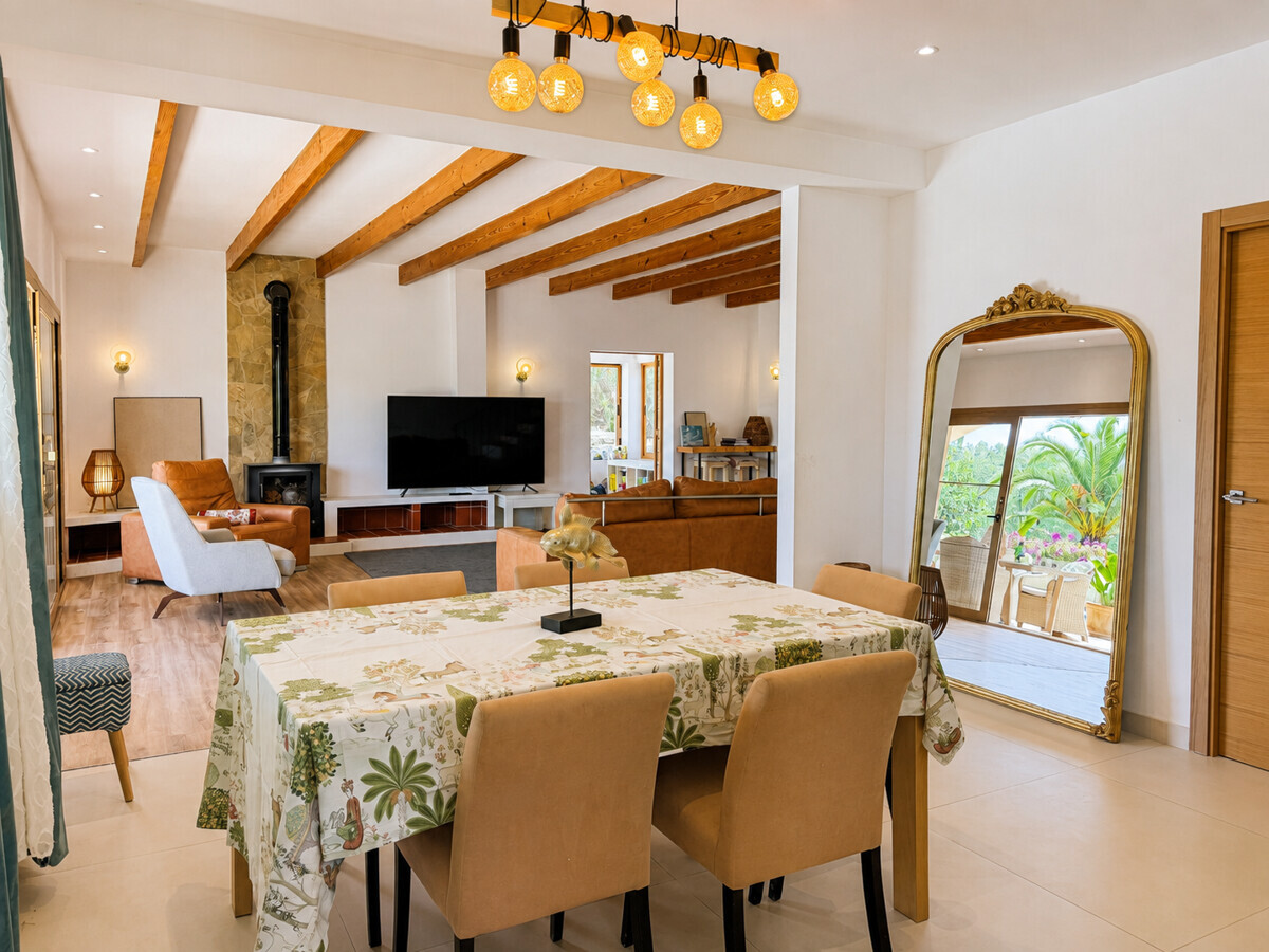 Mediterranes Zuhause mit besonderem Charme in Es Capdellà
