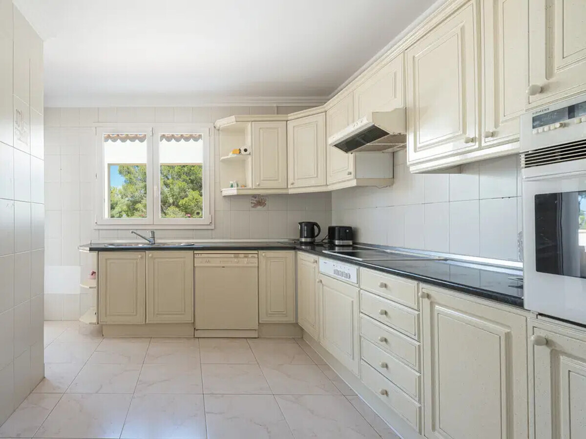 Villa mit viel Potenzial in einer der besten Wohnlagen von Santa Ponsa