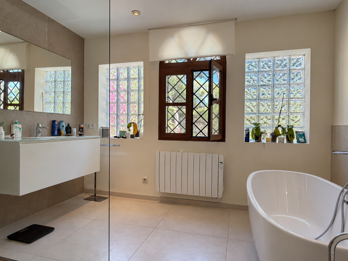Charmante Villa im Bungalow Stil am Rande einer Grünzone in Santa Ponsa