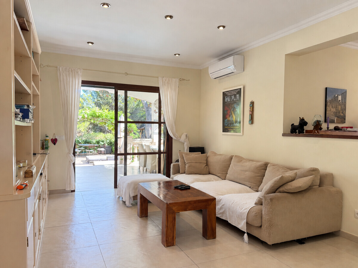 Charmante Villa im Bungalow Stil am Rande einer Grünzone in Santa Ponsa