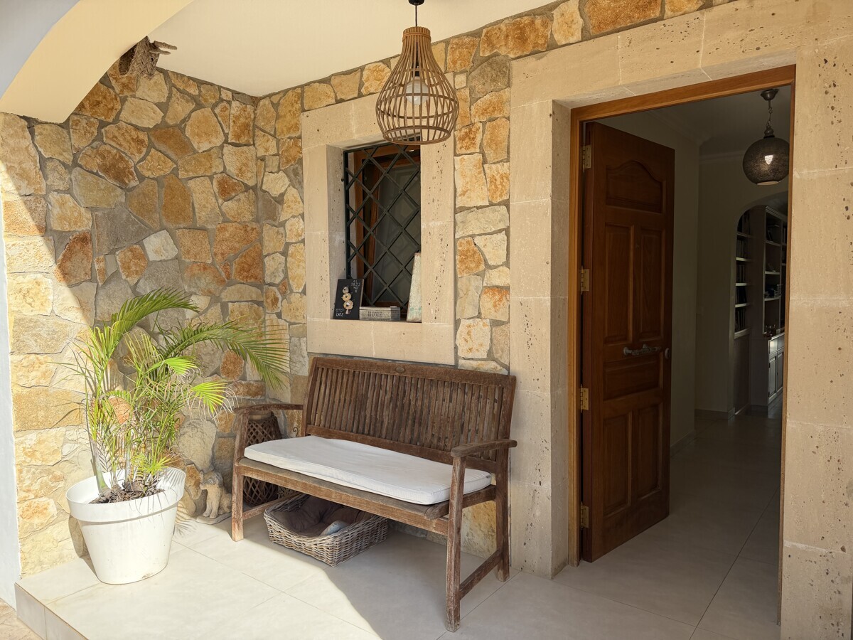 Charmante Villa im Bungalow Stil am Rande einer Grünzone in Santa Ponsa