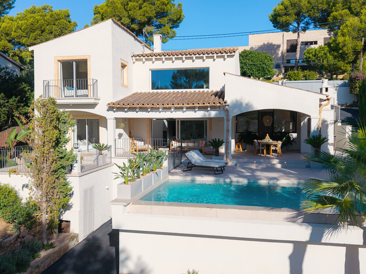 Stilvolle Villa mit wunderschönem Ausblick und viel Privatsphäre