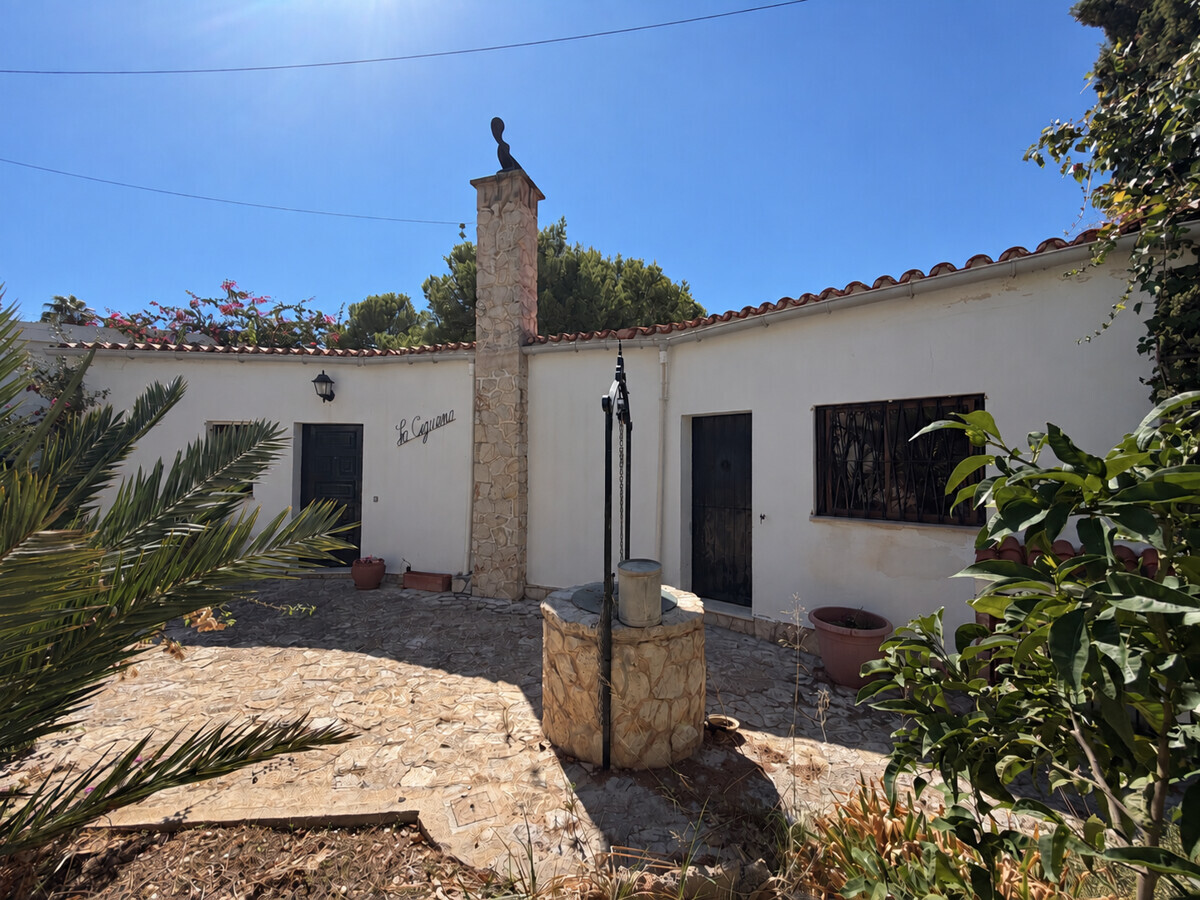 Villa mit Neubaupotenzial in bester Lage nahe Puerto Portals