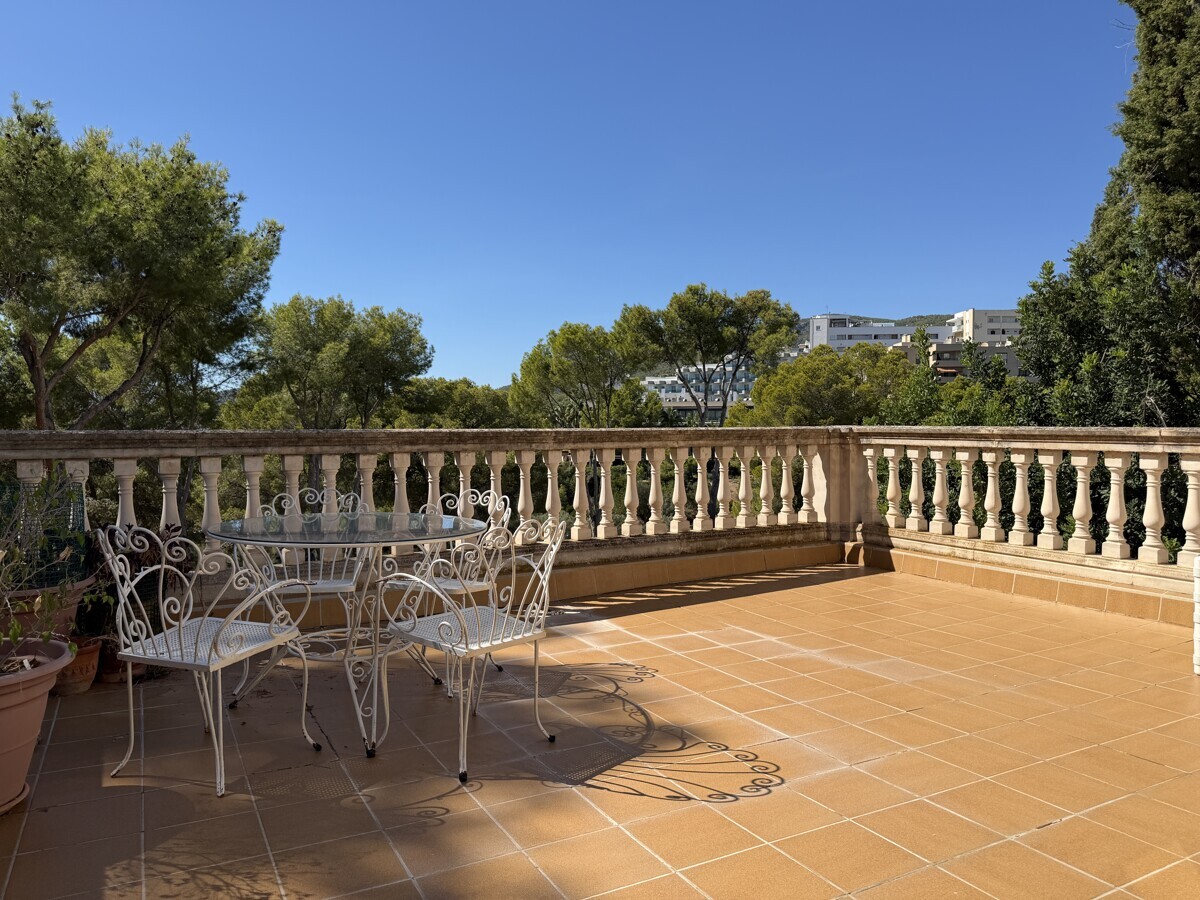 Villa mit Neubaupotenzial in bester Lage nahe Puerto Portals
