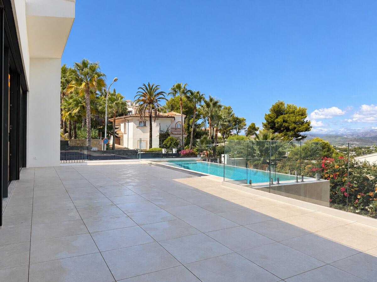 Exklusive Neubauvilla mit Meerblick in Nova Santa Ponsa