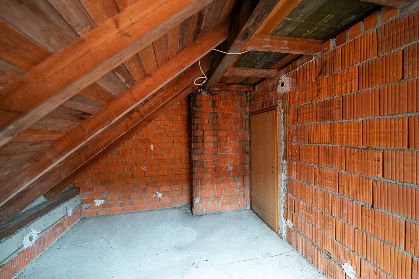 DG Ausbau vorbereitet Haupthaus Raum 1