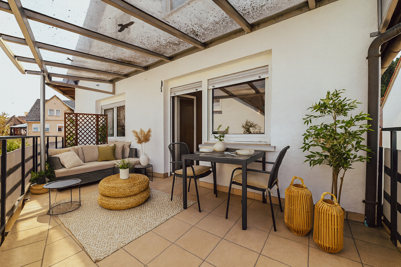 Virtuelles Homestaging der Terrasse im OG