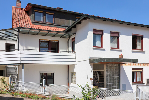 Das Haus von außen - gepflegte Fassade