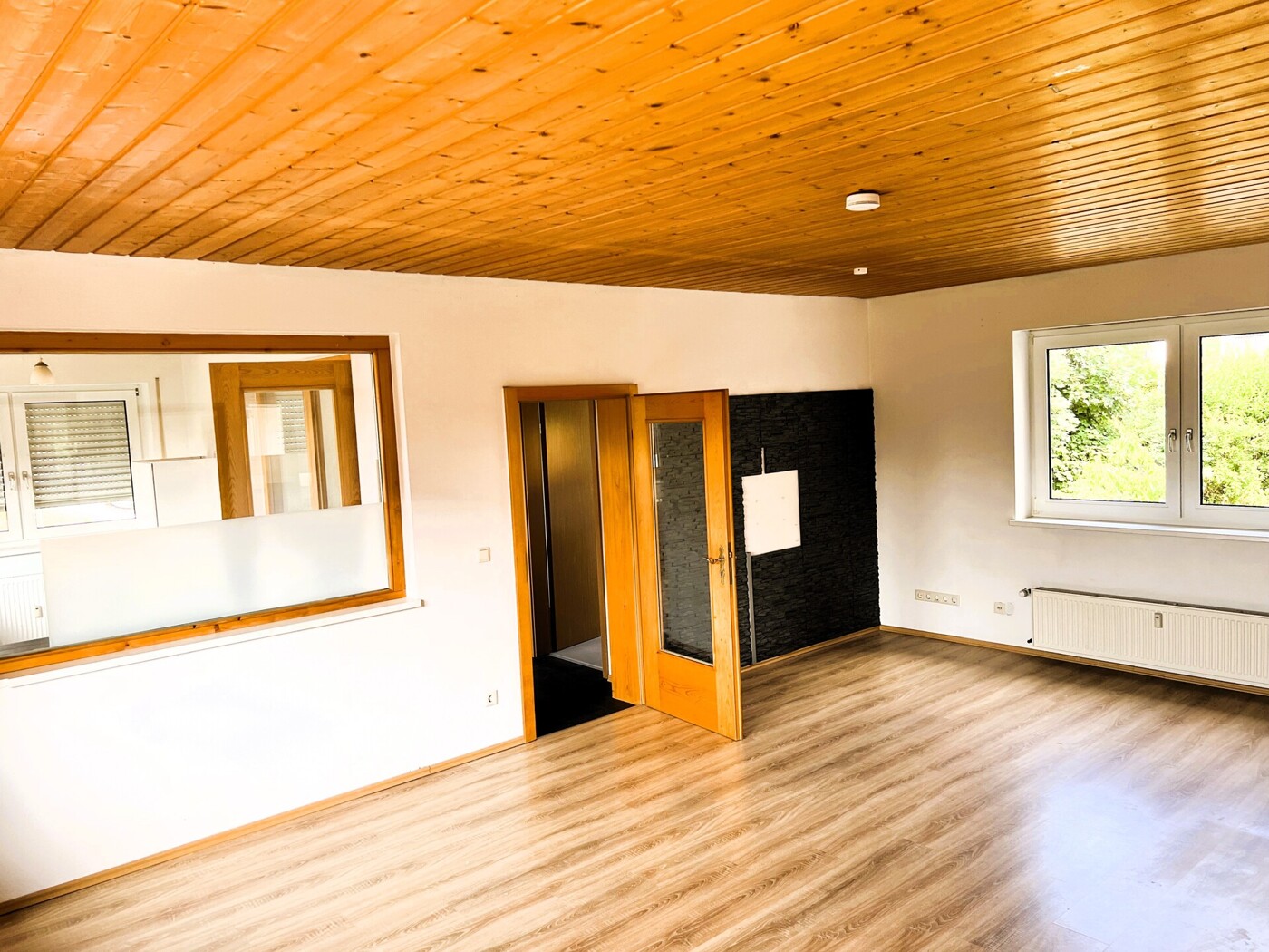 Modern - hell - gemütlich
